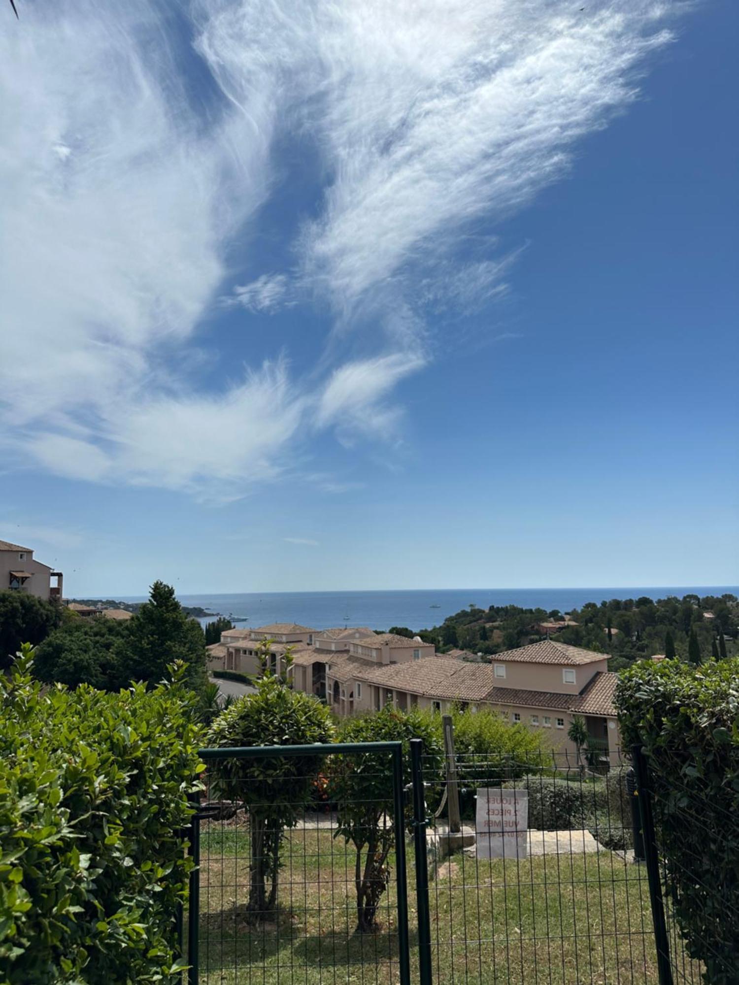 Cap Esterel Vue Mer Et Climatise Saint-Raphaël Dış mekan fotoğraf